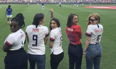 Natalie Portman, Eva Longoria, Jennifer Garner y Serena Williams se vuelcan al fútbol profesional
