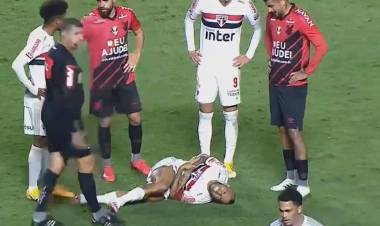 Dani Alves fue operado de una fractura y no estará en San Pablo ante River por la Libertadores