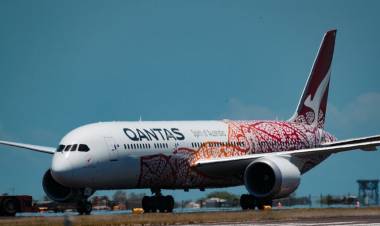La aerolínea Qantas descartó reanudar los vuelos internacionales hasta octubre