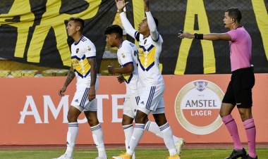 Boca dominó con aplomo la altura de La Paz y le ganó 1-0 a The Strongest en su debut en la Copa Libertadores