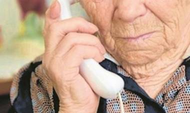 Megaestafa a una anciana en Hong Kong: le robaron más de USD 32 millones a través de un engaño telefónico