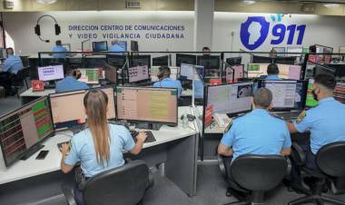 Córdoba: emocionante asistencia de una operadora del 911 a una mujer en pleno trabajo de parto