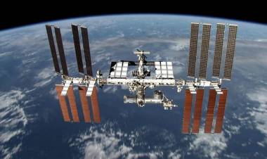 El módulo científico ruso Nauka se acopló con éxito a la estación espacial internacional