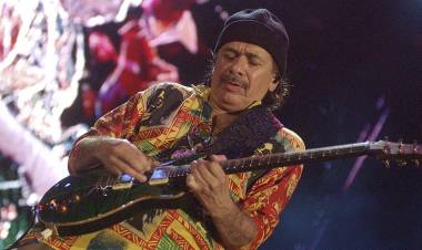 Carlos Santana lanza un nuevo single y tiene fecha de salida para "Blessings and Miracles"
