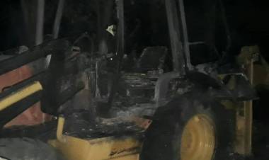 Pérdidas millonarias tras un incendio de maquinarias de una desarrollista local
