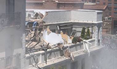 Explosión en un edificio de Madrid: dos operarios desaparecidos y 17 personas heridas