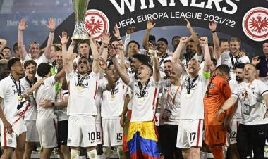 Eintracht Frankfurt superó a Rangers por penales y se consagró campeón de la Europa League