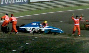 El día que Ayrton Senna se vistió de héroe y le salvó la vida a otro piloto: el dramático relato que estremeció a la Fórmula 1