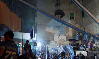 Napoli campeón: "El cielo está de fiesta", dijo Claudia Villafañe en referencia a Maradona