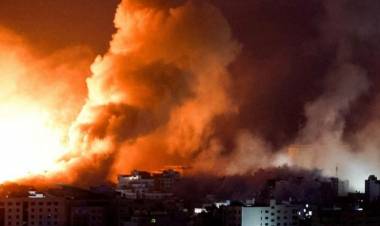 Hamas amenaza con matar a rehenes en respuesta a los bombardeos israelíes en Gaza