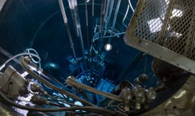 El RA-6, el reactor en el que entrenan los especialistas nucleares de Argentina hace más de 40 años