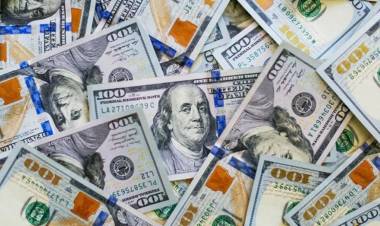 El dólar blue y el MEP perforaron el piso de los $1.000: los factores que provocaron la caída