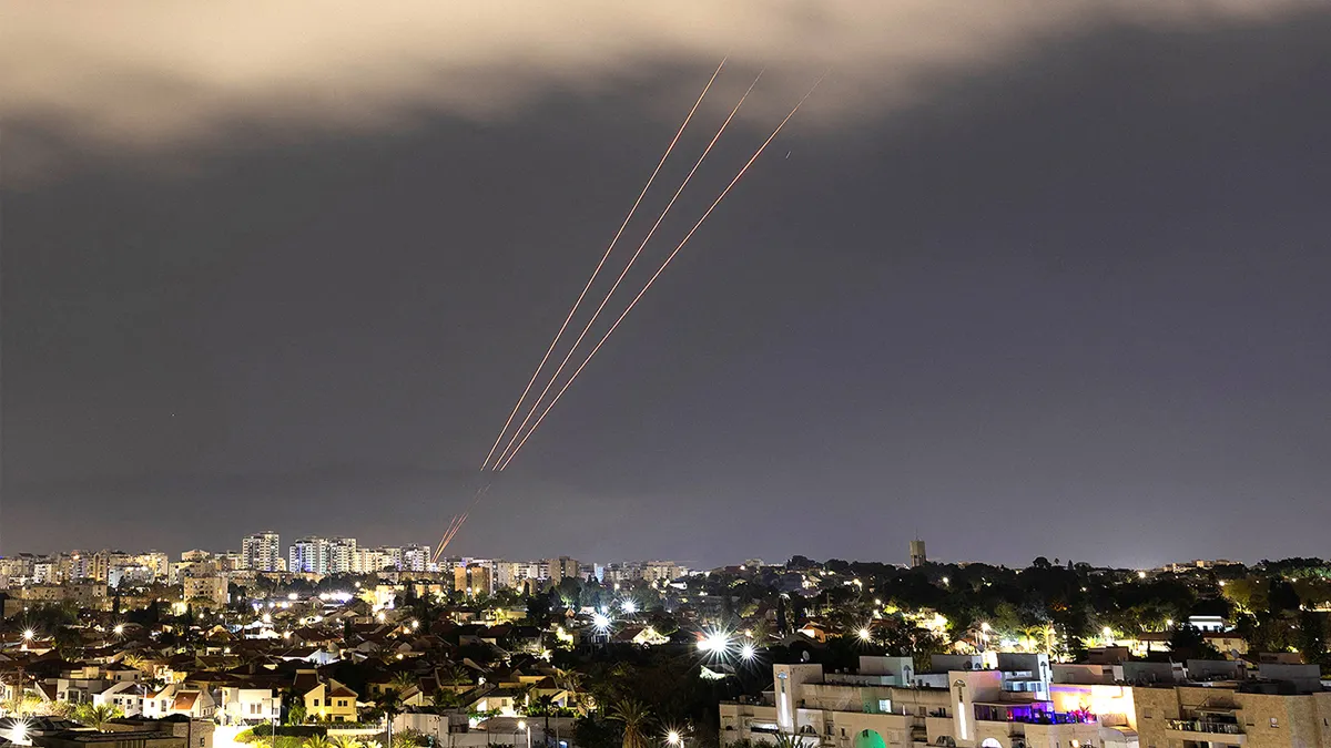 Irán lanzó un ataque de represalia contra Israel con drones y misiles
