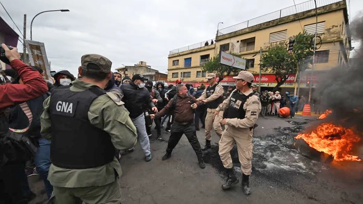 Misiones: sin acuerdo salarial, sigue la protesta policial y sube la tensión