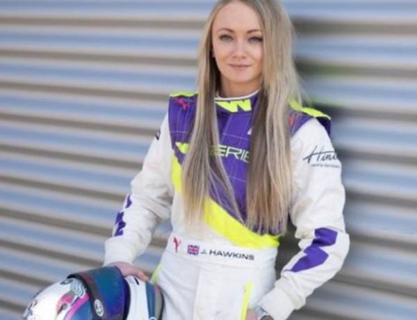 La primera mujer en cinco años en probar un F1: "Me ha costado sangre, sudor y lágrimas"