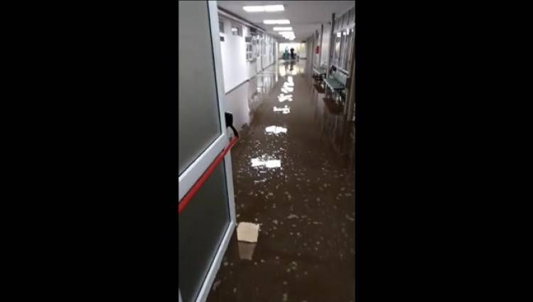 Tucumán bajo agua: Se inundó hasta el hospital donde comienza la vacunación
