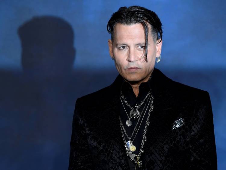 El estrepitoso derrumbe de Johnny Depp: violencia, drogas, whatsapp escandalosos y una venganza que se le volvió en contra