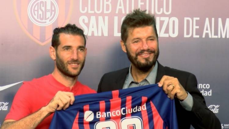 Piatti, "echado" de San Lorenzo: "Tinelli le dio las llaves del club a los Romero"