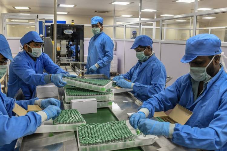 El mayor fabricante de vacunas contra el COVID reclama fondos del gobierno indio por las restricciones de exportación