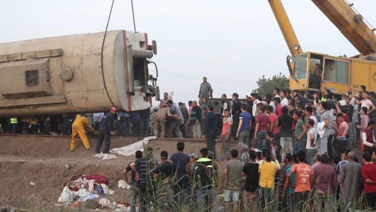 Un accidente ferroviario dejó al menos 11 muertos y casi un centenar de heridos en Egipto