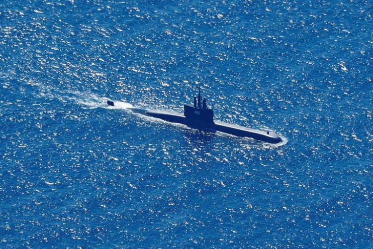Indonesia inició la búsqueda a contra reloj del submarino tras detectar un objeto no identificado: a los 53 tripulantes les quedan 24 horas de oxígeno