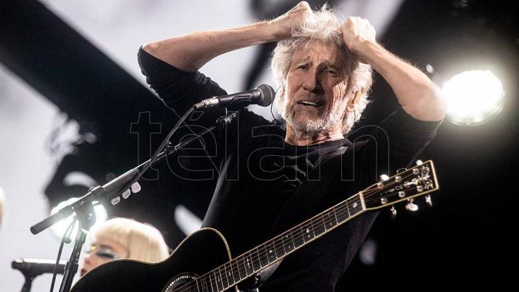 Waters acusó a Gilmour de construir "una falsa narrativa" y exagerar su rol en Pink Floyd