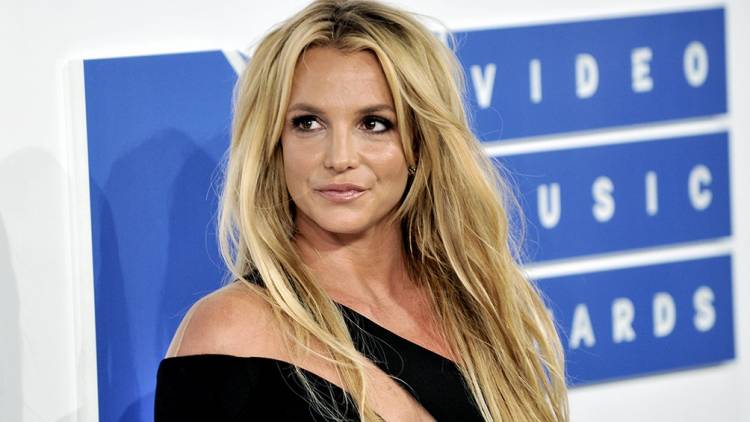Tras 25 años, renunció el representante artístico de Britney Spears