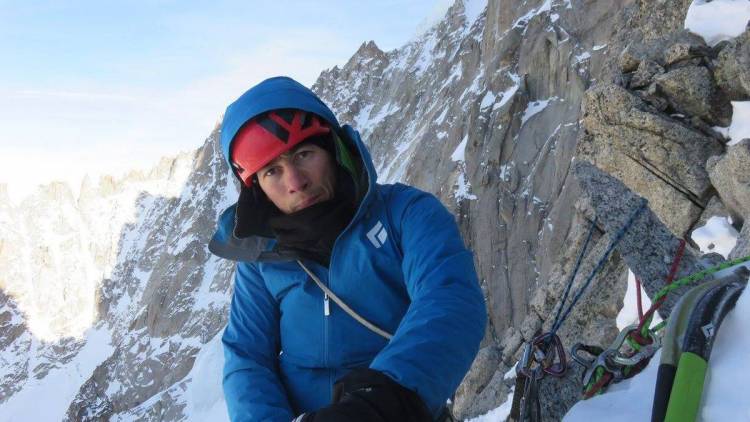 Dan por concluida la búsqueda de un escalador italiano en Santa Cruz debido al clima extremo