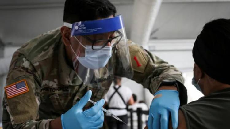 El Ejército de EEUU anunció que dará de baja a sus efectivos que no se vacunen