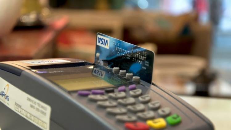 La AFIP extiende el plazo para la devolución del 15% en compras con tarjetas de débito