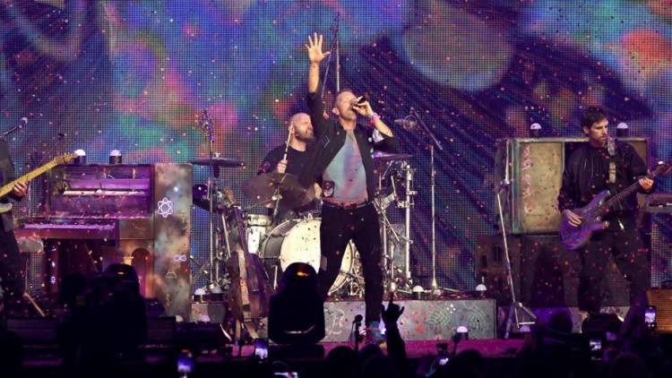 Una pareja viajó 10 horas para ver a Coldplay y al llegar descubrieron que se habían olvidado las entradas