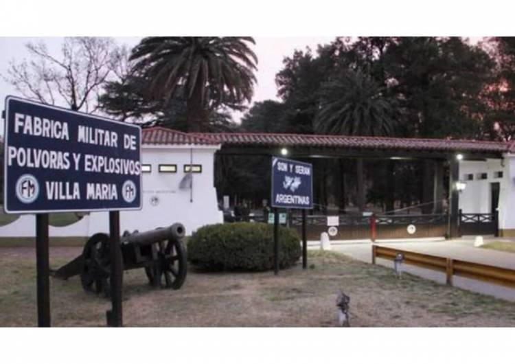 Investigan incendio en la Fábrica Militar de Villa María: hay dos operarios heridos
