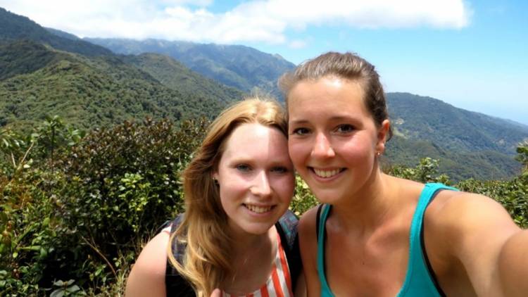 Hallaron una cámara y revelaron fotos inéditas de dos turistas holandesas desaparecidas hace 8 años en la selva