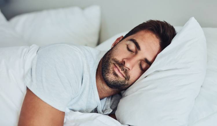 El sueño como escudo protector: qué le sucede al cuerpo cuando dormimos menos de seis horas