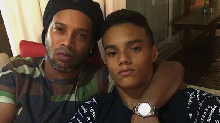 El hijo de Ronaldinho jugará en el Barcelona luego de rescindir su contrato con Cruzeiro