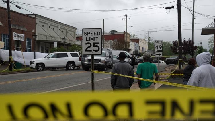 Estados Unidos: Un tiroteo en el cumpleaños de un adolescente dejó cuatro muertos y al menos 20 heridos