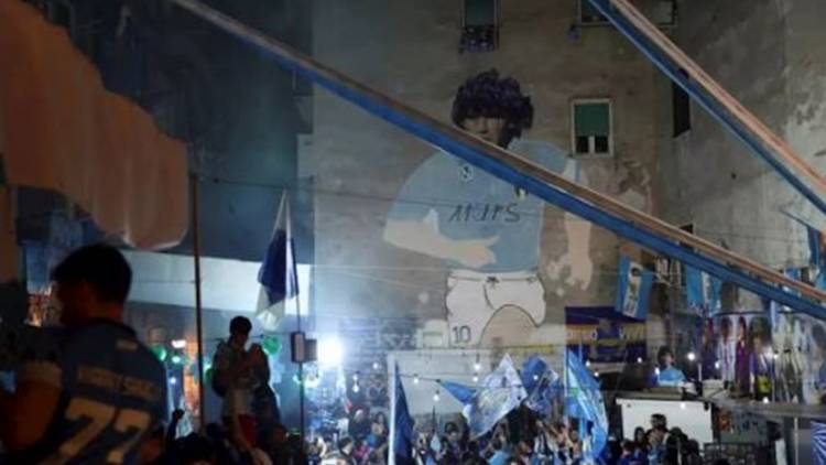 Napoli campeón: "El cielo está de fiesta", dijo Claudia Villafañe en referencia a Maradona