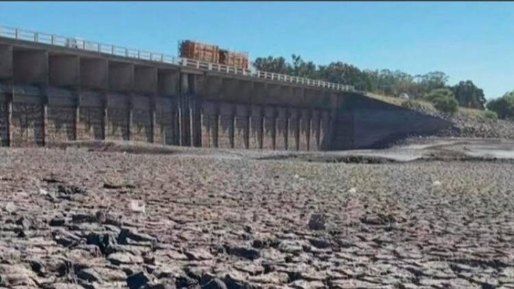 Crisis hídrica en Uruguay: las reservas de agua potable alcanzan para 20 días