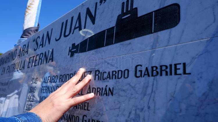Ara San Juan: buscan que la Corte Suprema revise sobreseimiento a Macri por espionaje