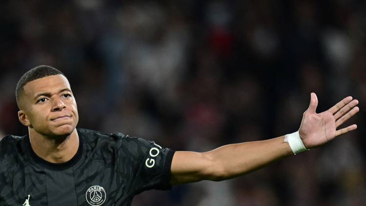 Kylian Mbappé le informó al PSG que deja el club al final de la temporada