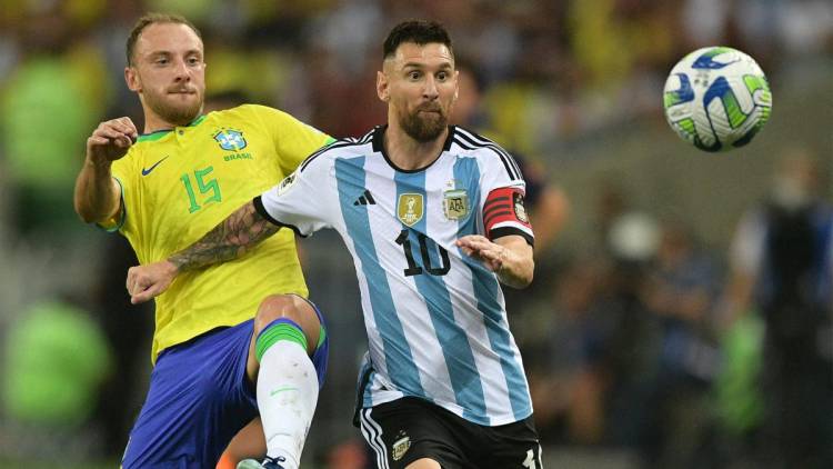 Scaloni dio la lista: Messi a la cabeza y primera citación para el "Colo" Barco