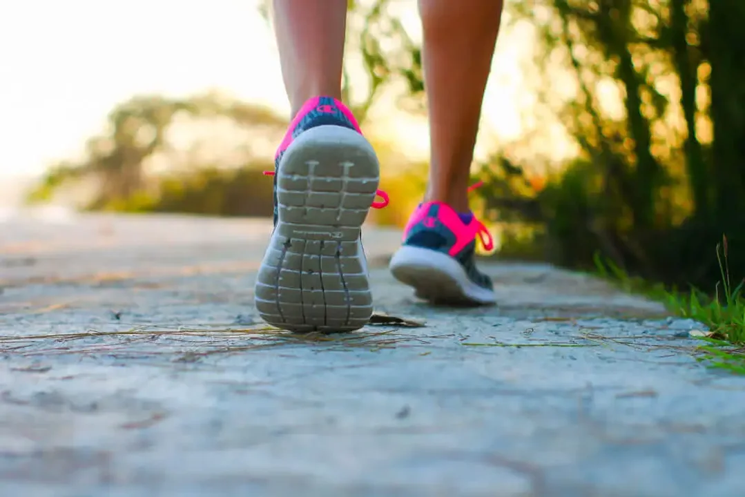 Cuánta caminata se necesitaría para bajar los excesos de las fiestas