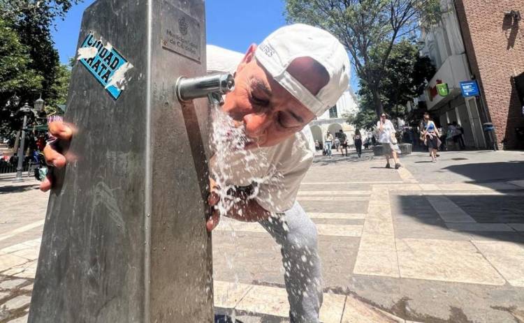 Alerta por calor extremo este lunes en Córdoba