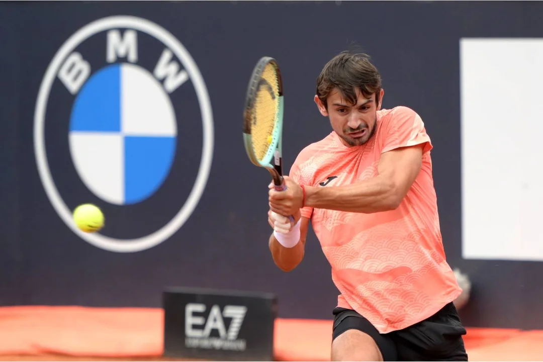 Navone le ganó a Cina y avanzó a la segunda ronda del Masters 1000 de Roma