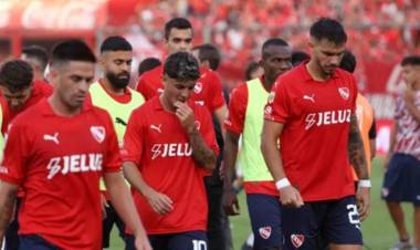 Cayó una nueva inhibición millonaria en Independiente que acrecienta la crisis del club