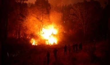 La Corte chilena imputó a un ex bombero y a un ex trabajador forestal por el megaincendio en Valparaíso