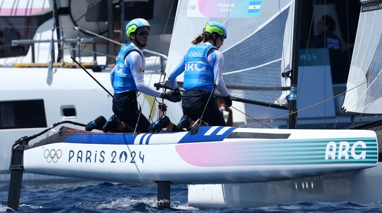 Mateo Majdalani y Eugenia Bosco ganaron la medalla de plata en Nacra 17