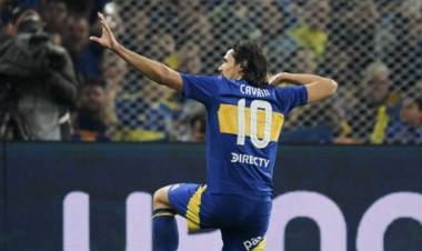 Con gol de Cavani, Boca venció a Cruzeiro y viaja a Brasil con ventaja