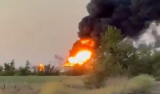 Ataque con drones ucranianos provocó un incendio en una refinería de petróleo rusa