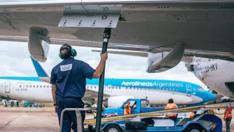 Por decreto, declaran a Aerolíneas Argentinas “sujeta a privatización”